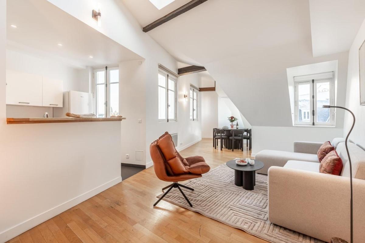 Amazing 3bedrooms Champs Elysees Ac Appartement Parijs